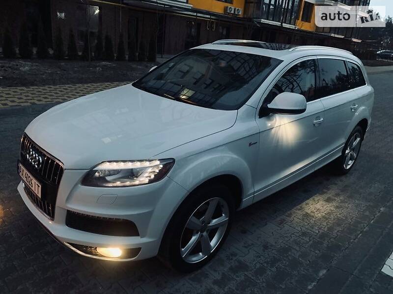 AUDI Q7 2013