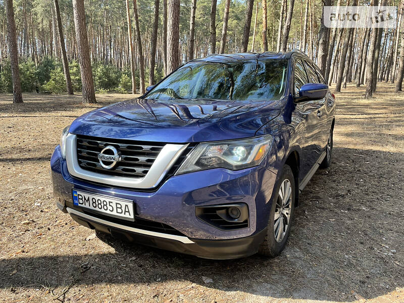 NISSAN PATHFINDER 2017