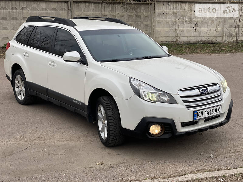 SUBARU OUTBACK 2013