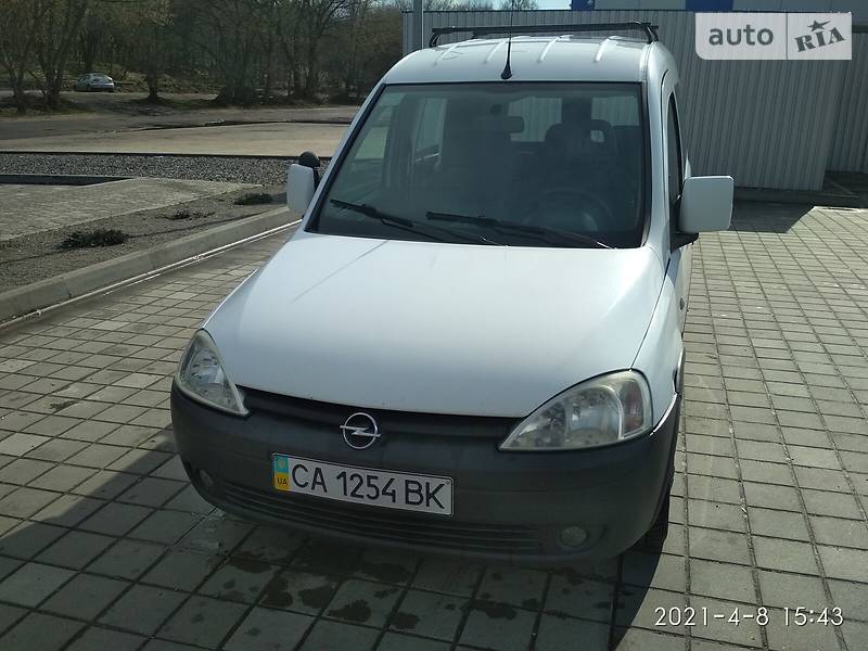 OPEL COMBO 2005