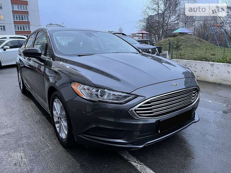 FORD FUSION 2019