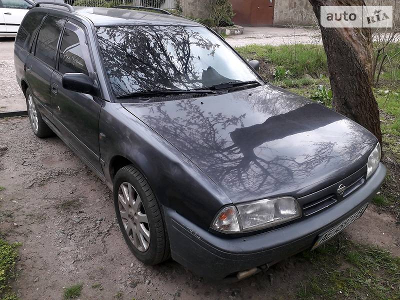 NISSAN PRIMERA 1990