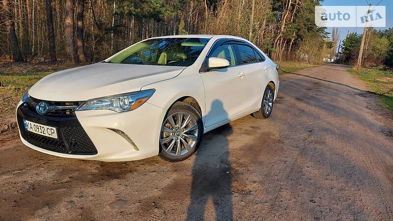 TOYOTA CAMRY 2015