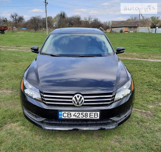 VOLKSWAGEN PASSAT 2012