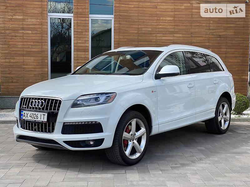 Головне фото звіту автомобіля AUDI Q7 2013