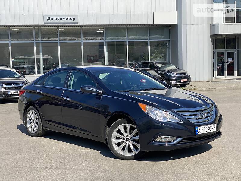 HYUNDAI SONATA 2011