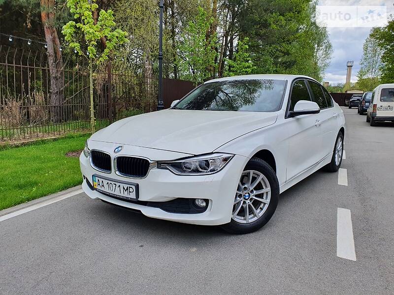 BMW 318D 2013