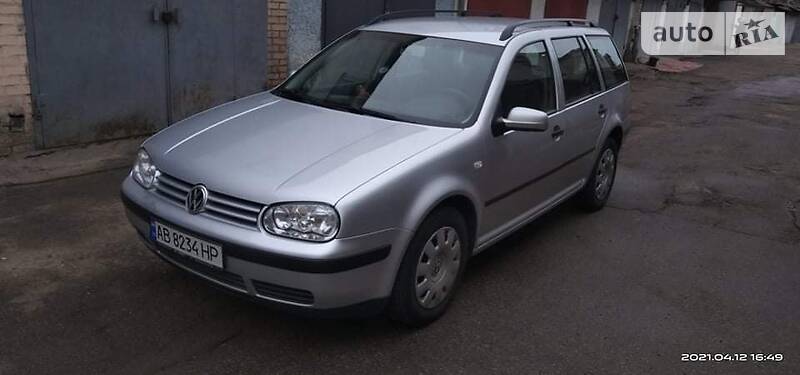 VOLKSWAGEN GOLF 2003