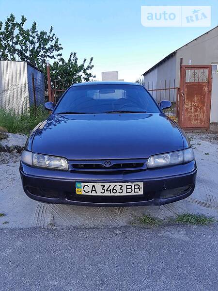 Головне фото звіту автомобіля MAZDA 626 1992