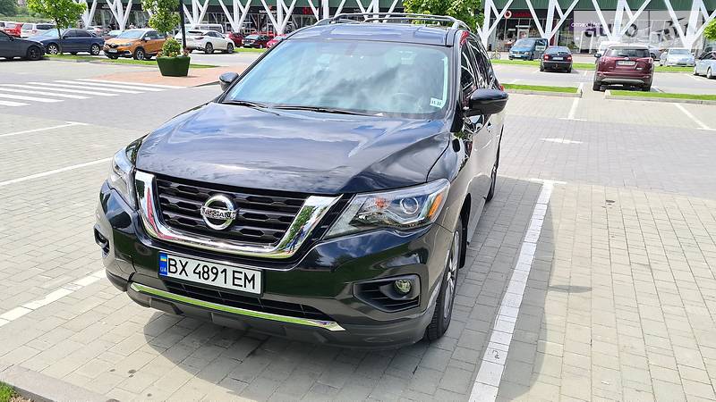 NISSAN PATHFINDER 2017