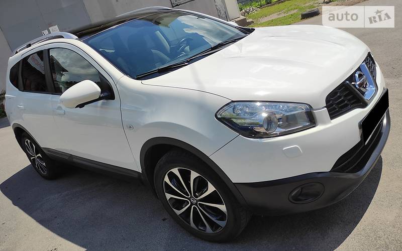 Nissan Qashqai+2 Panorama 2012