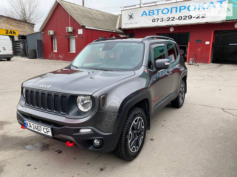 Головне фото звіту автомобіля JEEP RENEGADE 2016