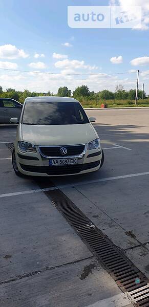 VOLKSWAGEN TOURAN 2008