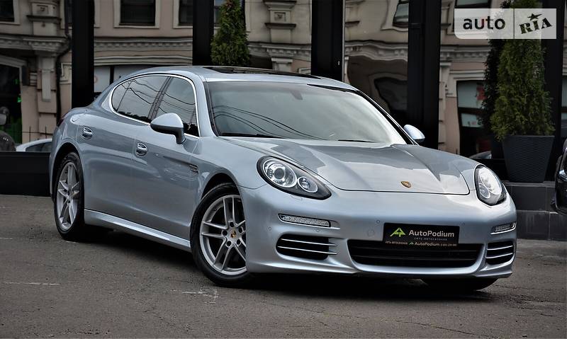 PORSCHE PANAMERA 2013