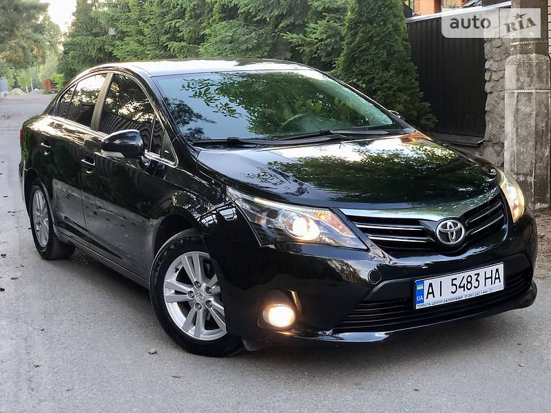 TOYOTA AVENSIS 2012