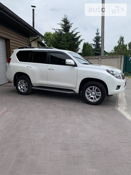 TOYOTA LAND CRUISER PRADO 150 2010