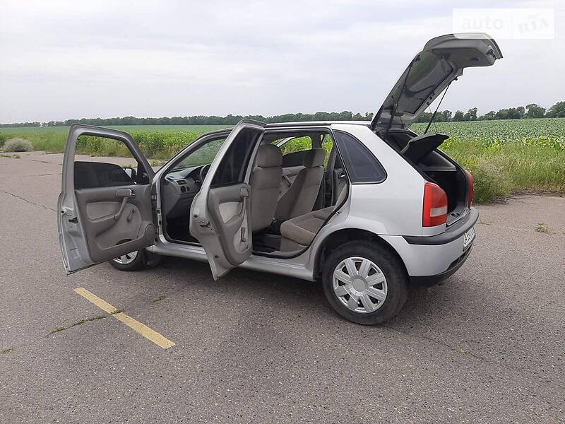 VOLKSWAGEN POINTER 2006