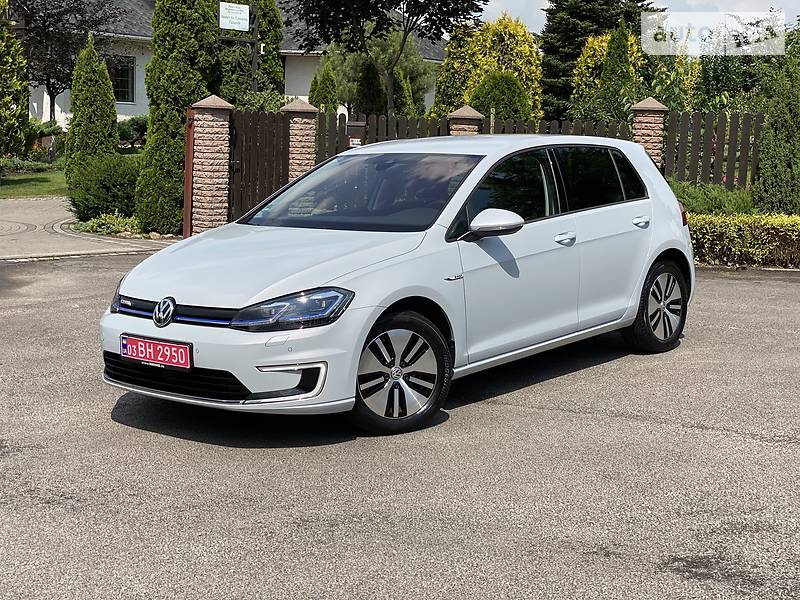 VOLKSWAGEN E-GOLF 2017
