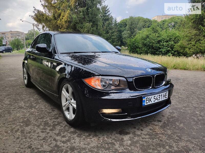 BMW 128I 2010