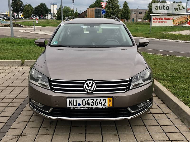 VOLKSWAGEN PASSAT 2010