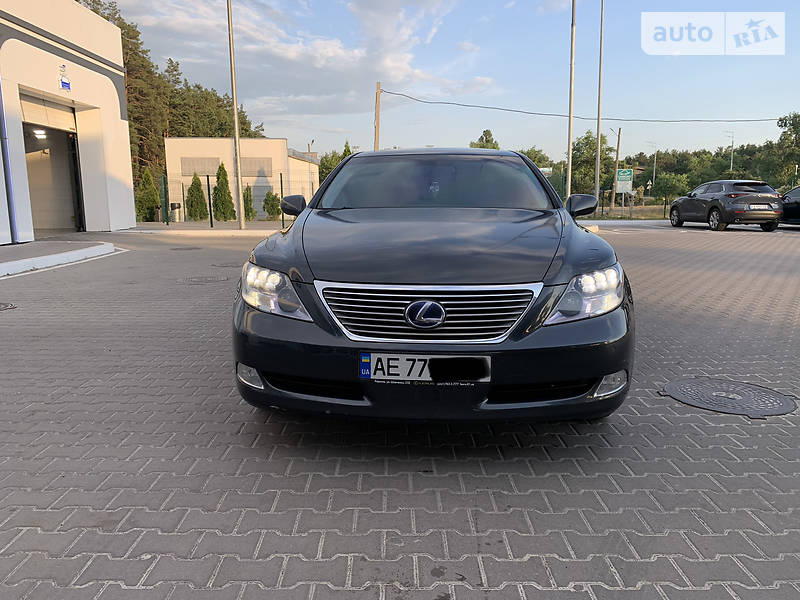 LEXUS LS 600 2008