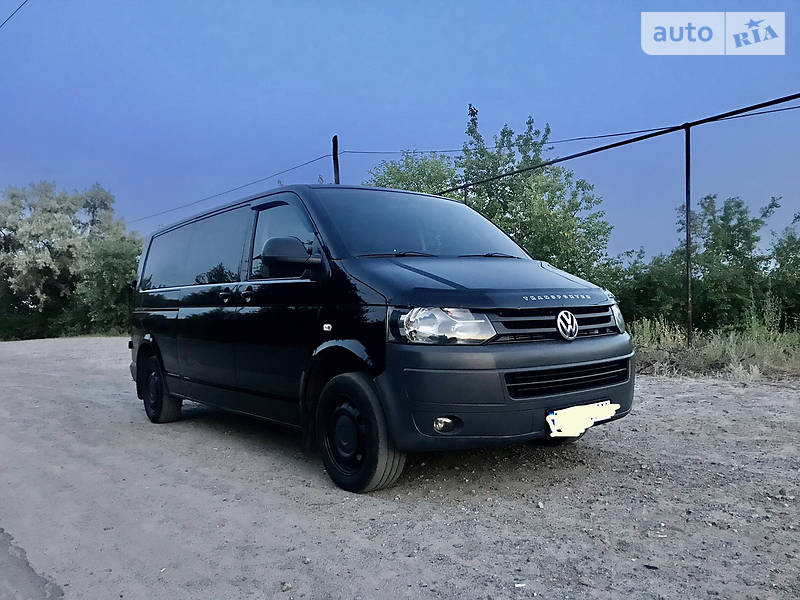 VOLKSWAGEN CARAVELLE 2011