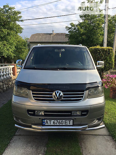 VOLKSWAGEN MULTIVAN 2005