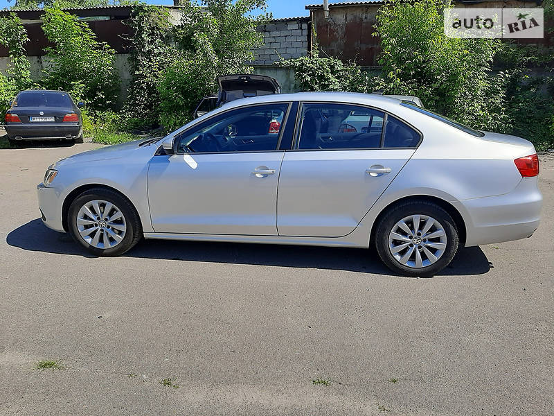 VOLKSWAGEN JETTA 2012