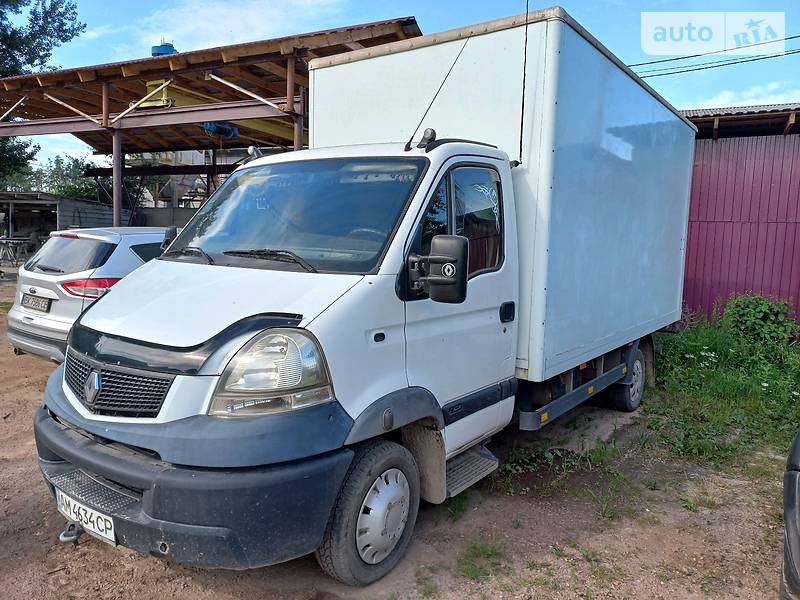 Головне фото звіту автомобіля RENAULT MASCOTT 2005