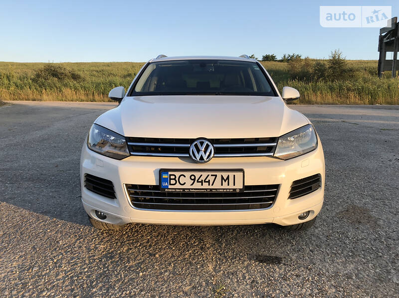 Volkswagen Touareg 3.0 TDI V6 official 2012