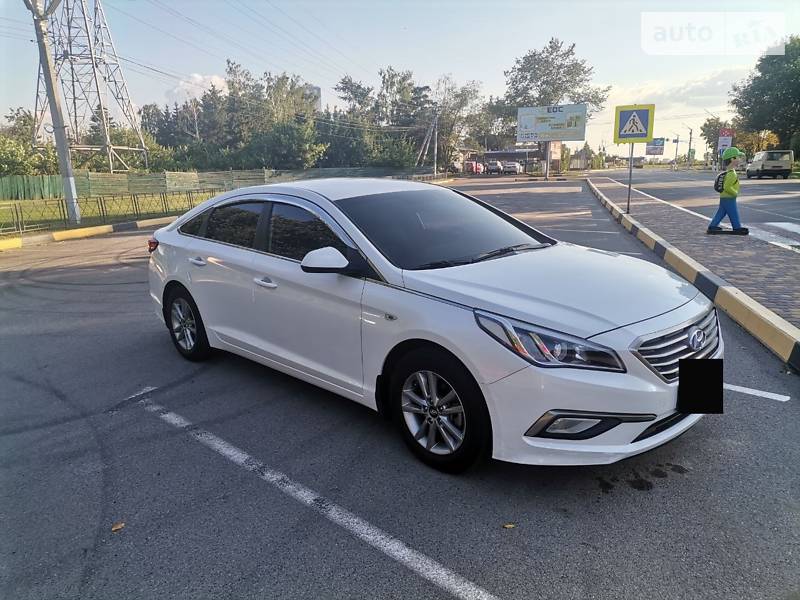 Головне фото звіту автомобіля HYUNDAI SONATA 2014