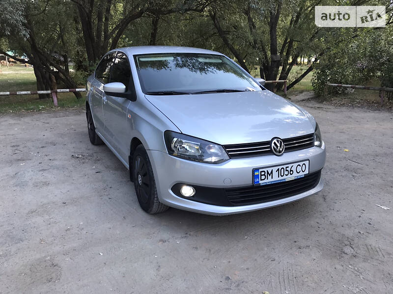 VOLKSWAGEN POLO 2013