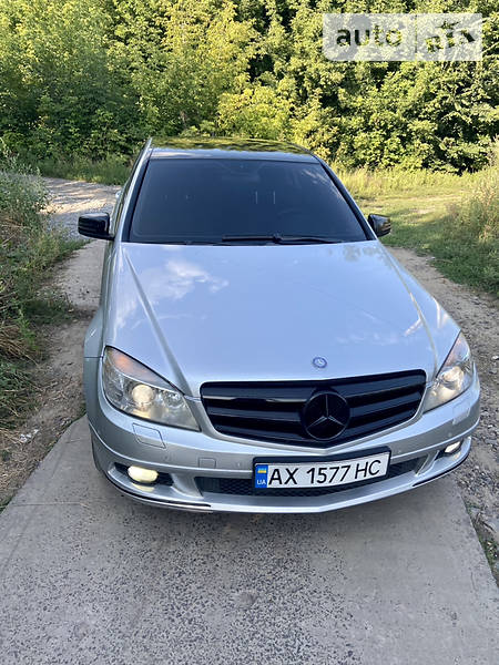 MERCEDES-BENZ C 200 2010
