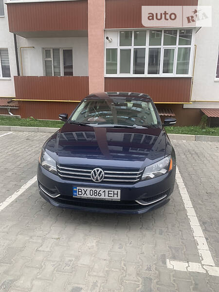 VOLKSWAGEN PASSAT 2013