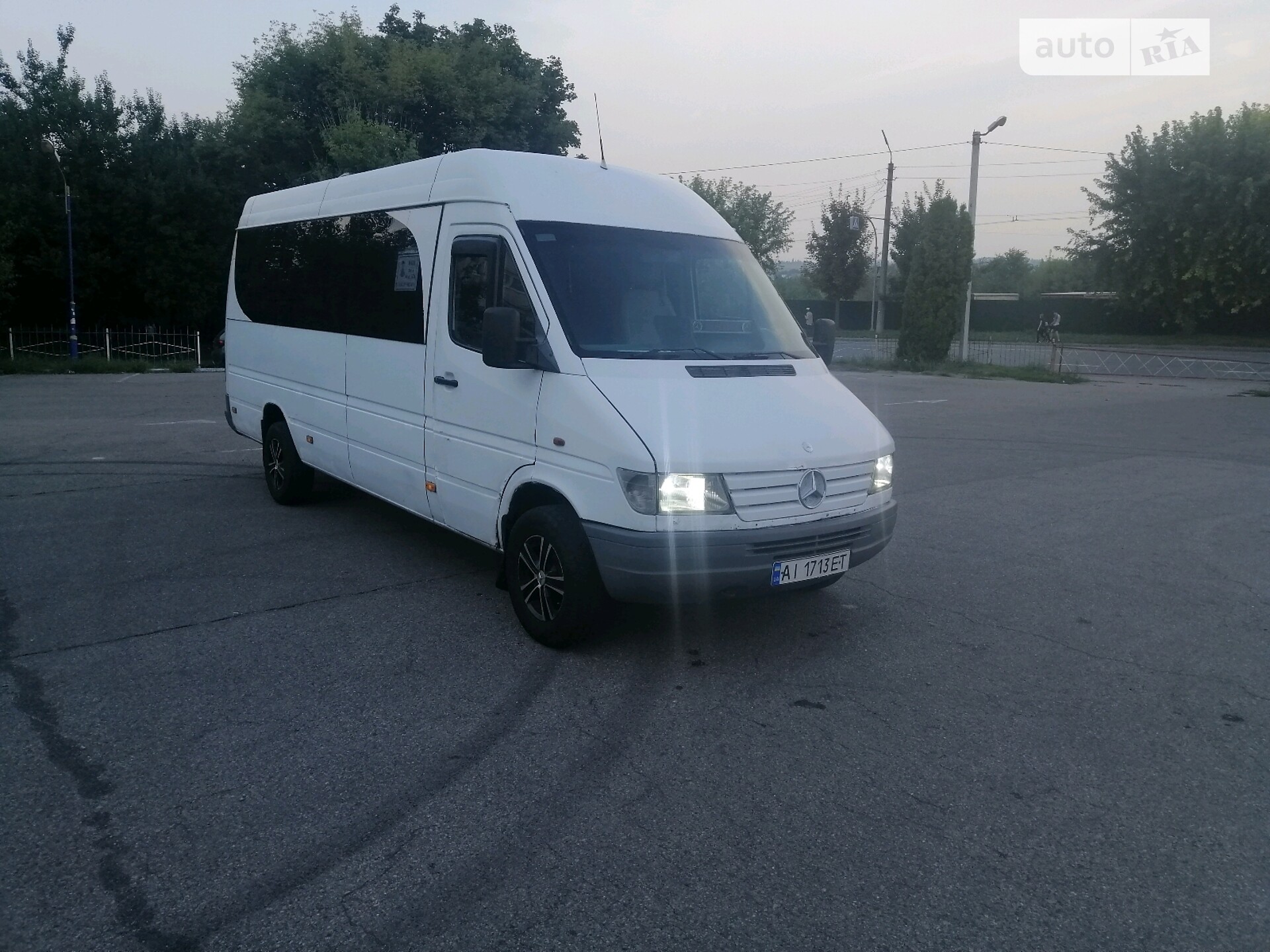 MERCEDES-BENZ 312 D 1999