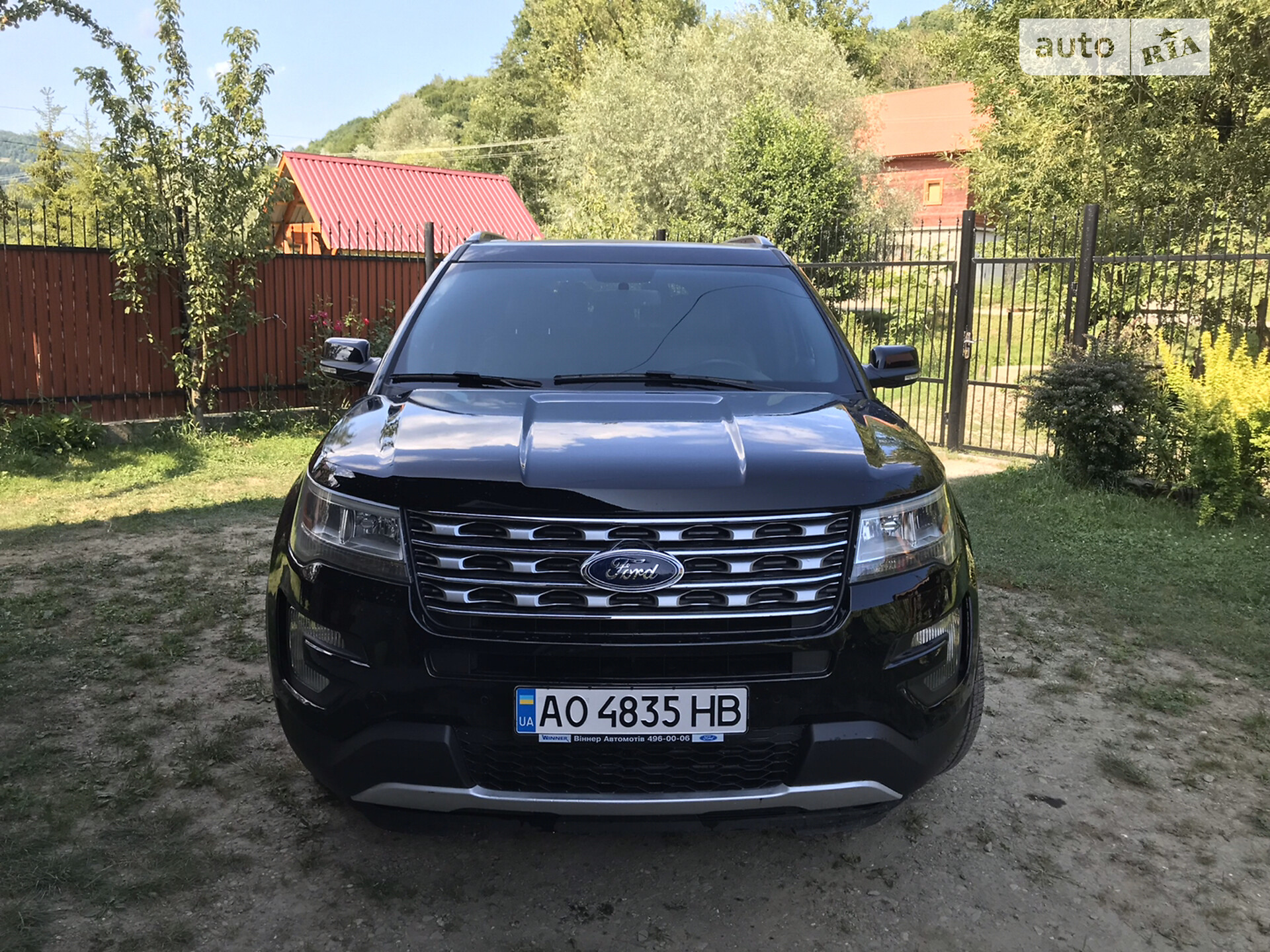 Головне фото звіту автомобіля FORD EXPLORER 2017