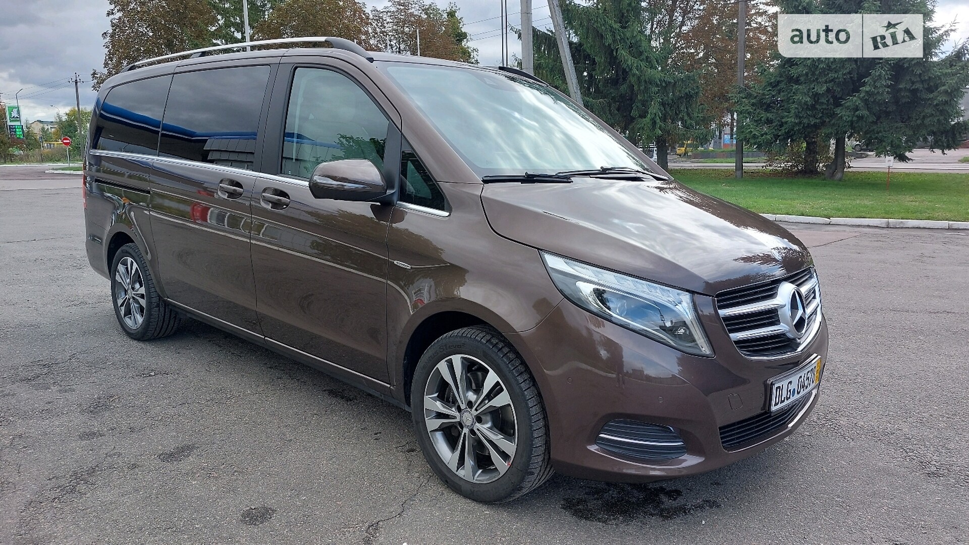 MERCEDES-BENZ V250 2017