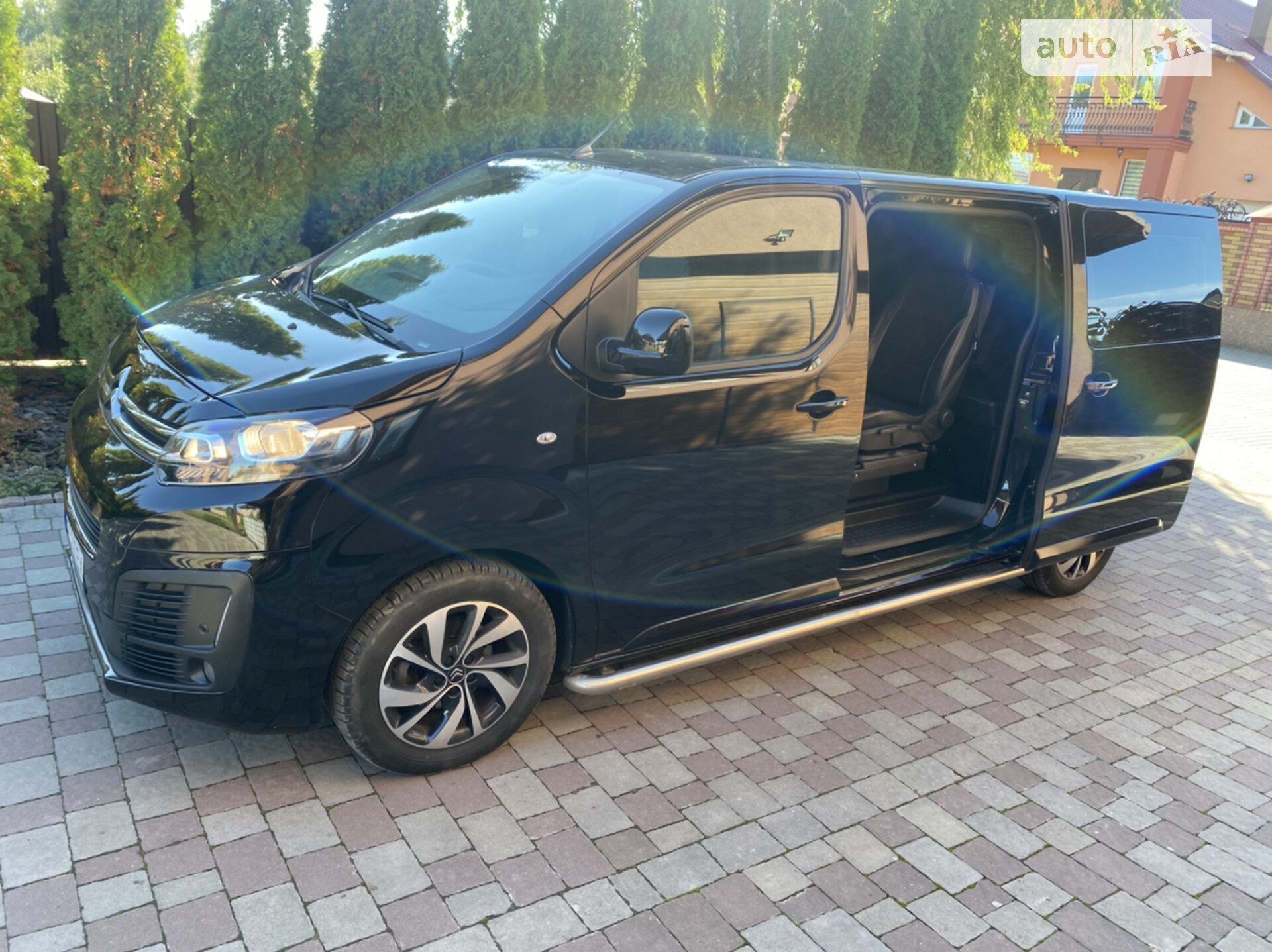Головне фото звіту автомобіля CITROEN JUMPY 2016