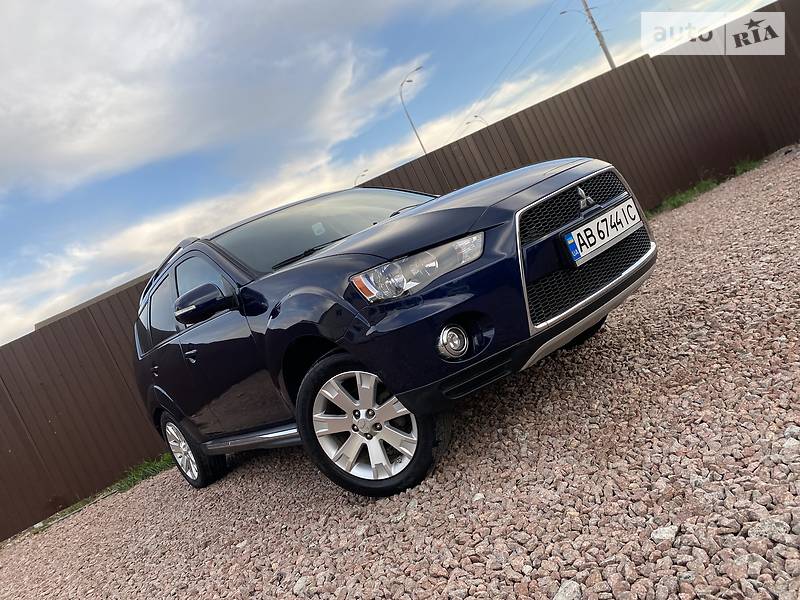 Mitsubishi Outlander XL 2010