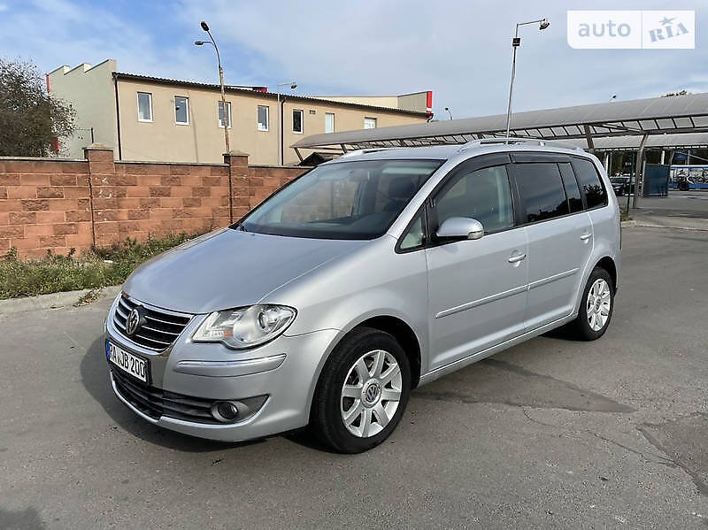 VOLKSWAGEN TOURAN 2008