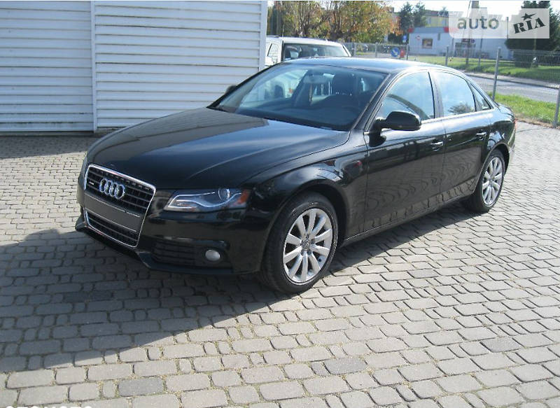 AUDI A4 2011