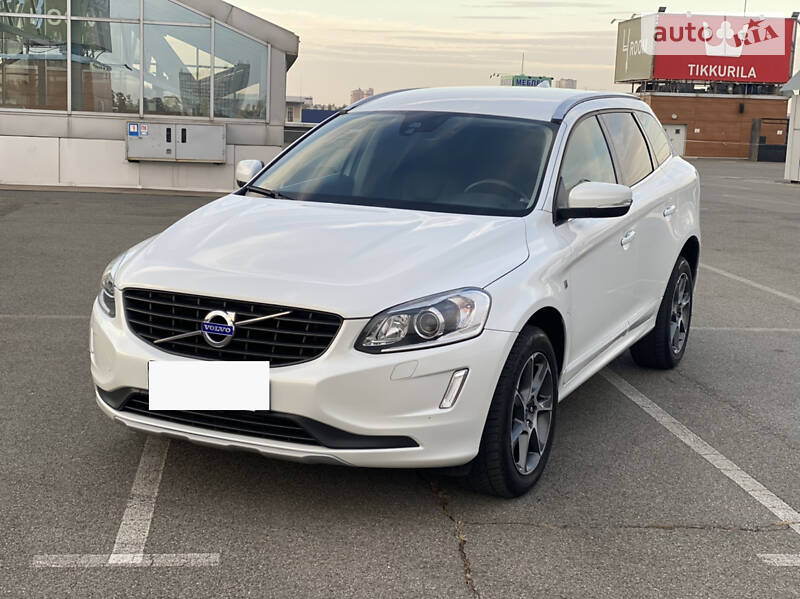 Головне фото звіту автомобіля VOLVO XC60 2016