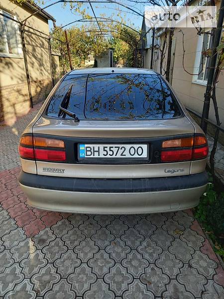 RENAULT LAGUNA 2000