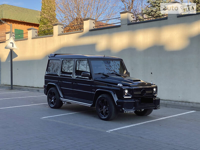 MERCEDES-BENZ G 500 2011