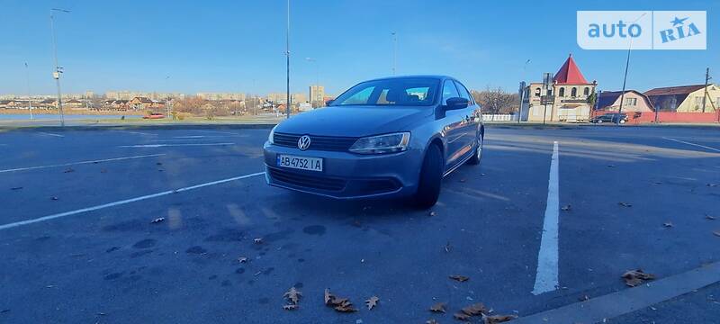 VOLKSWAGEN JETTA 2013