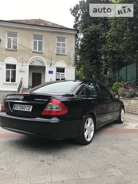 MERCEDES-BENZ E 200 2006