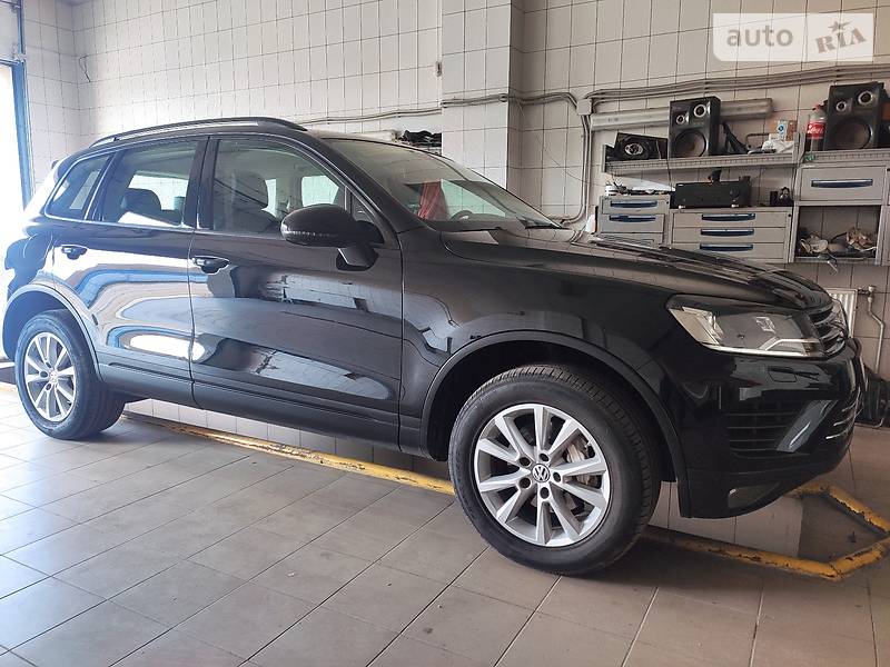 VOLKSWAGEN TOUAREG 2015