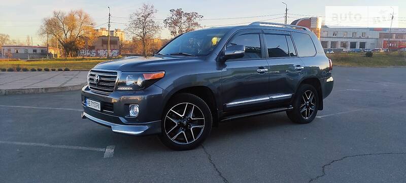 Toyota Brownstone 2014