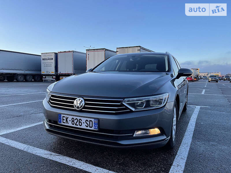 VOLKSWAGEN PASSAT 2016
