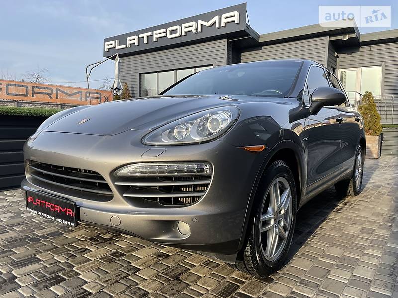 PORSCHE CAYENNE